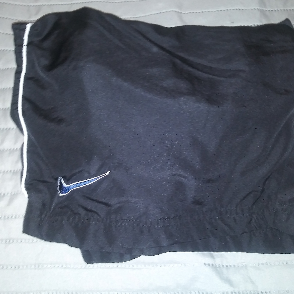 BOYS NIKE SWINNING TRUNKS